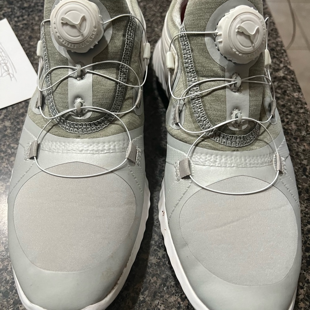Women’s, puma golf shoes. Worn once. Like new